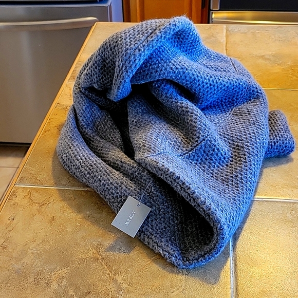 J. Crew Accessories - J. CREW NWT wool blend wrap Scraf